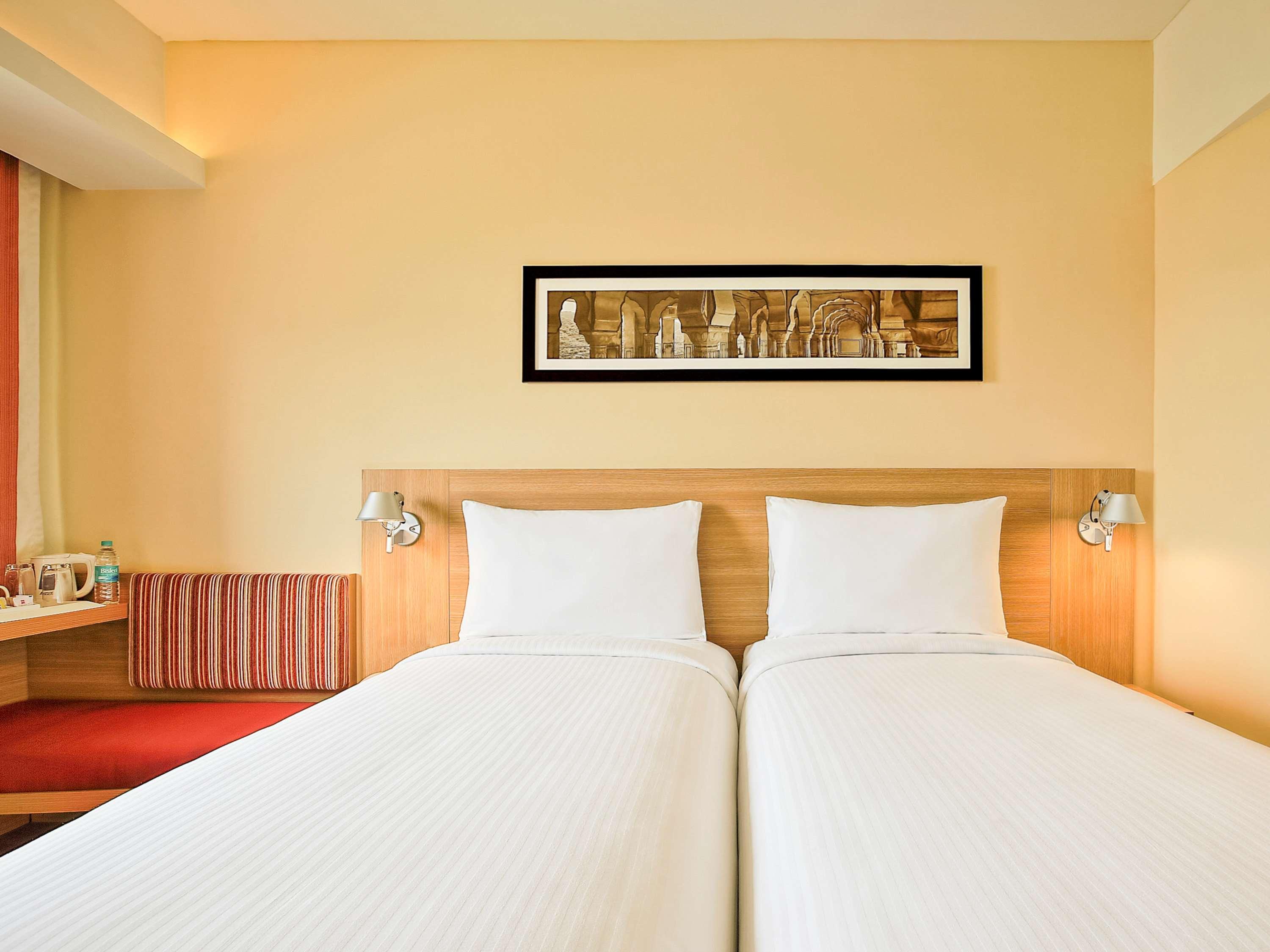 Hotel Ibis Bengaluru Hosur Road - An Accor Brand Exterior foto