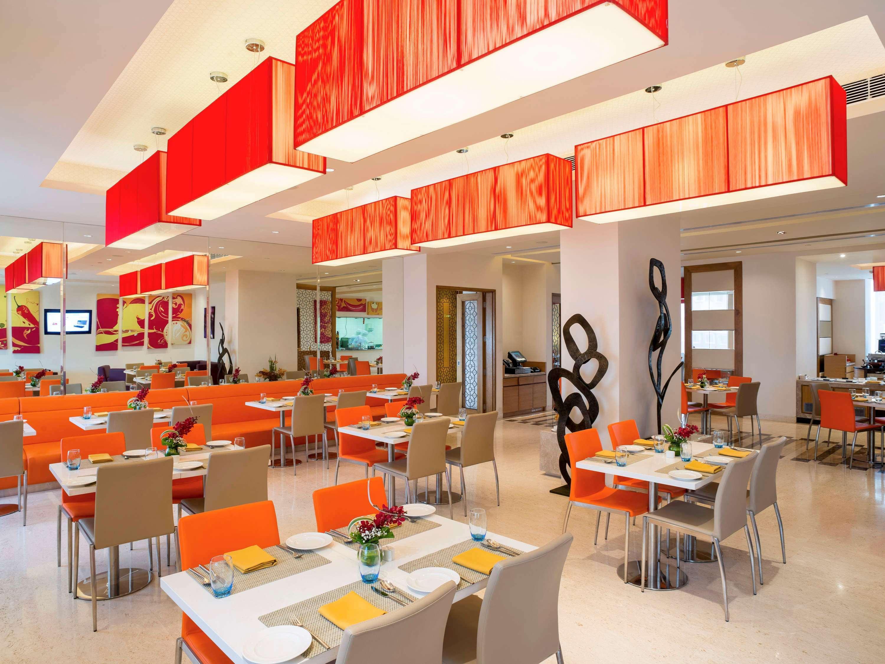 Hotel Ibis Bengaluru Hosur Road - An Accor Brand Exterior foto