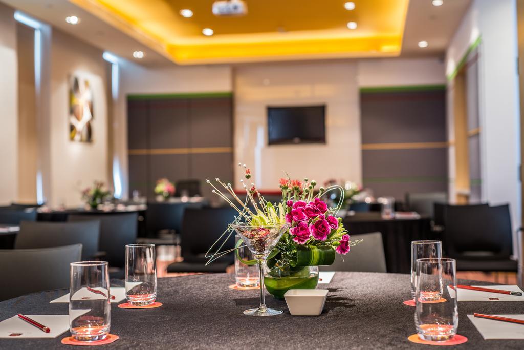 Hotel Ibis Bengaluru Hosur Road - An Accor Brand Exterior foto